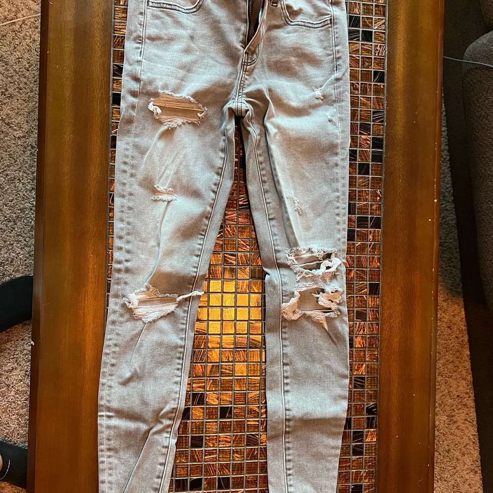 American eagle women high-waisted, distressed blue denim mom jeans size 4 regula